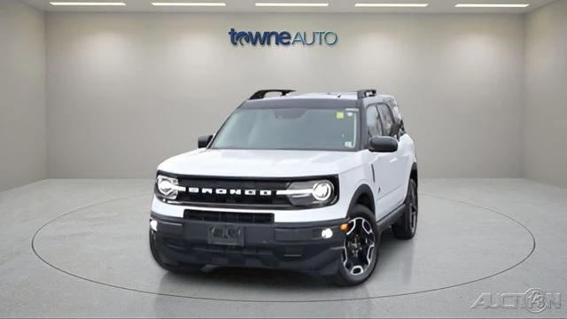 2023 Ford Bronco 6th Gen - Image 10 of 21