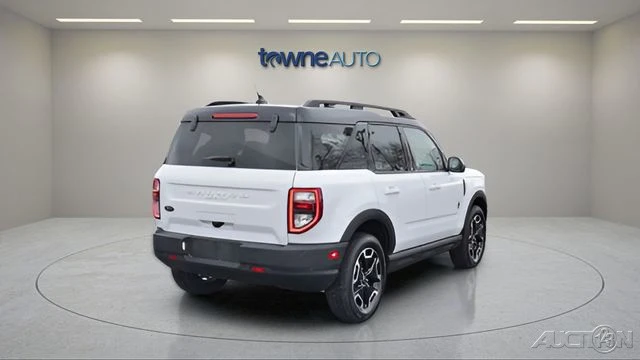 2023 Ford Bronco 6th Gen - Image 6 of 21