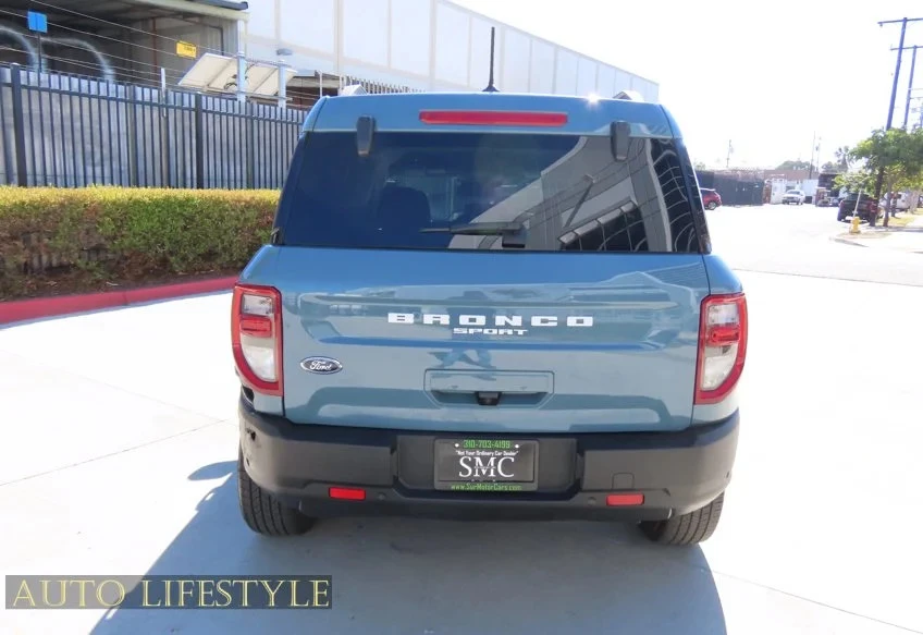 2023 Ford Bronco 6th Gen - Image 11 of 31