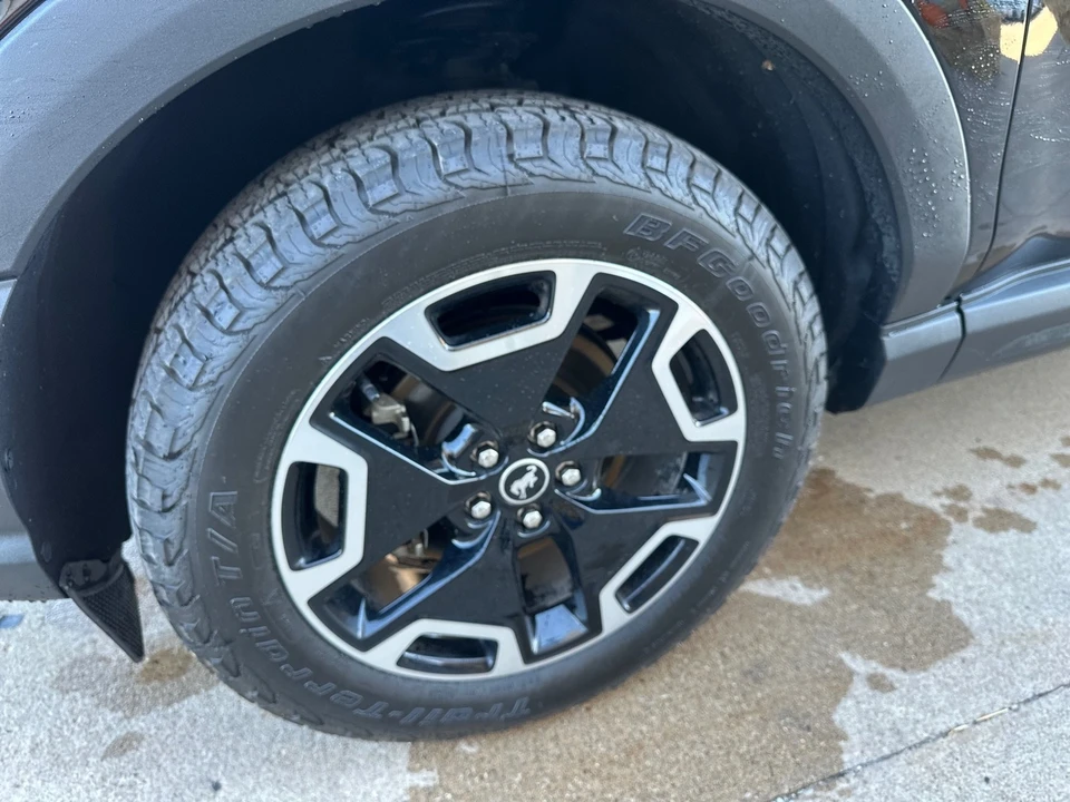 2023 Ford Bronco 6th Gen - Image 8 of 12