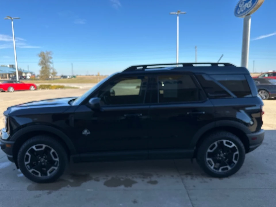 2023 Ford Bronco 6th Gen - Image 6 of 12