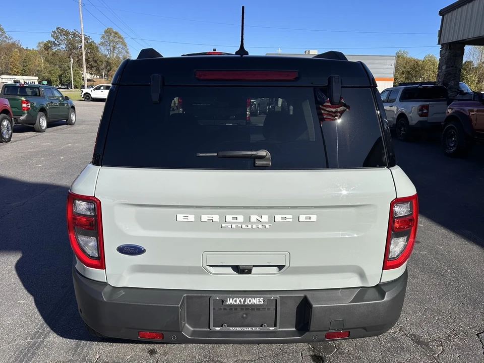 2023 Ford Bronco 6th Gen - Image 7 of 12