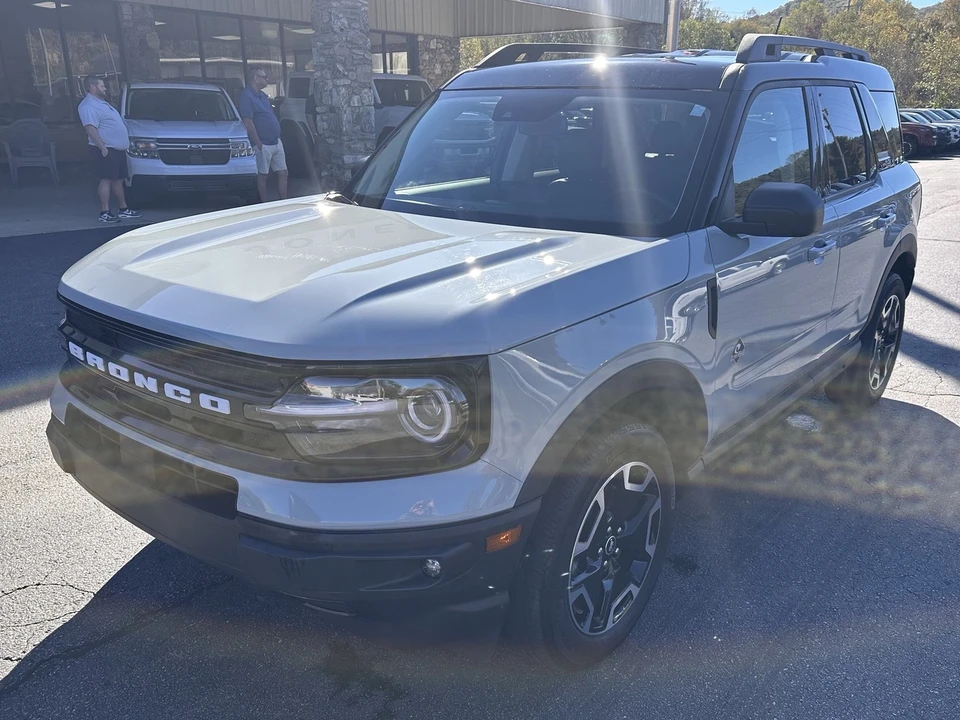 2023 Ford Bronco 6th Gen - Image 2 of 12