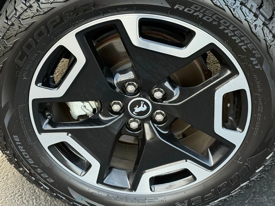2023 Ford Bronco 6th Gen - Image 10 of 12