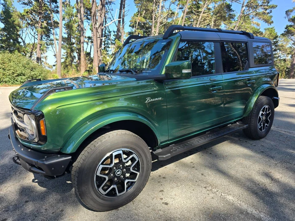 2023 Ford Bronco 6th Gen - Image 3 of 24