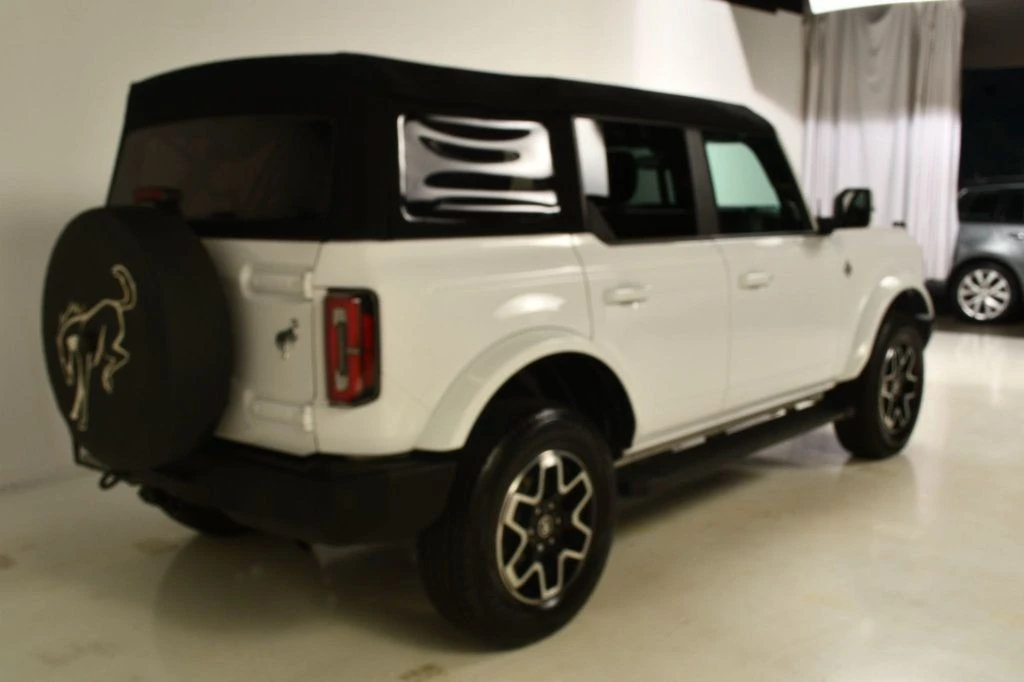 2023 Ford Bronco 6th Gen - Image 11 of 12