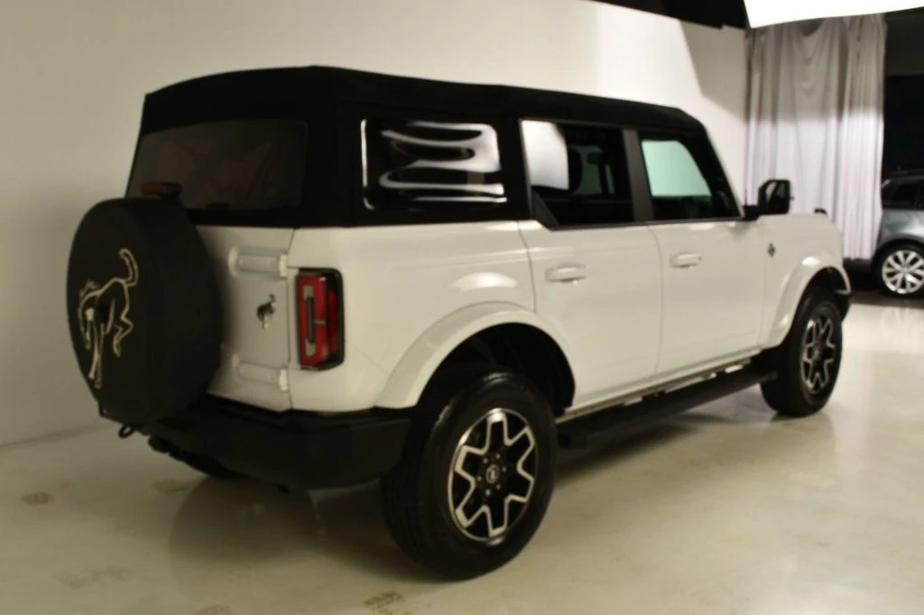2023 Ford Bronco 6th Gen - Image 8 of 12
