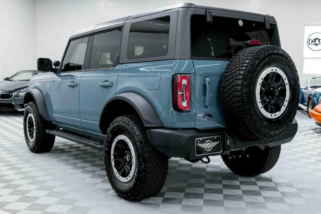 2023 Ford Bronco 6th Gen - Image 9 of 21