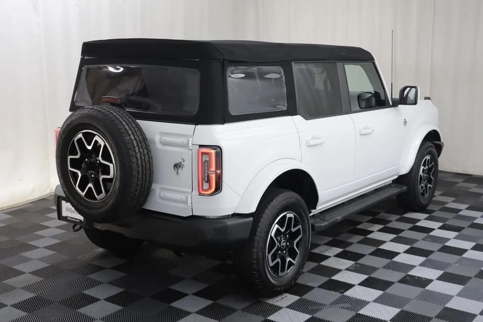2023 Ford Bronco 6th Gen - Image 17 of 19