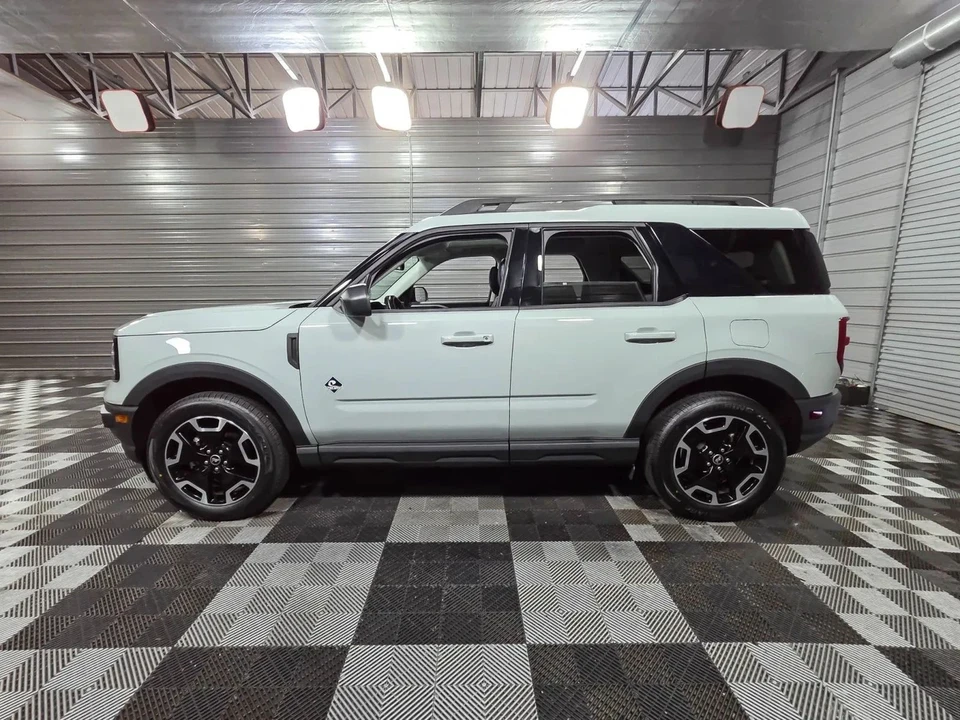 2023 Ford Bronco 6th Gen - Image 8 of 12