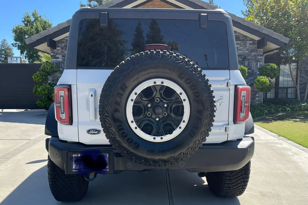 2023 Ford Bronco 6th Gen - Image 5 of 31