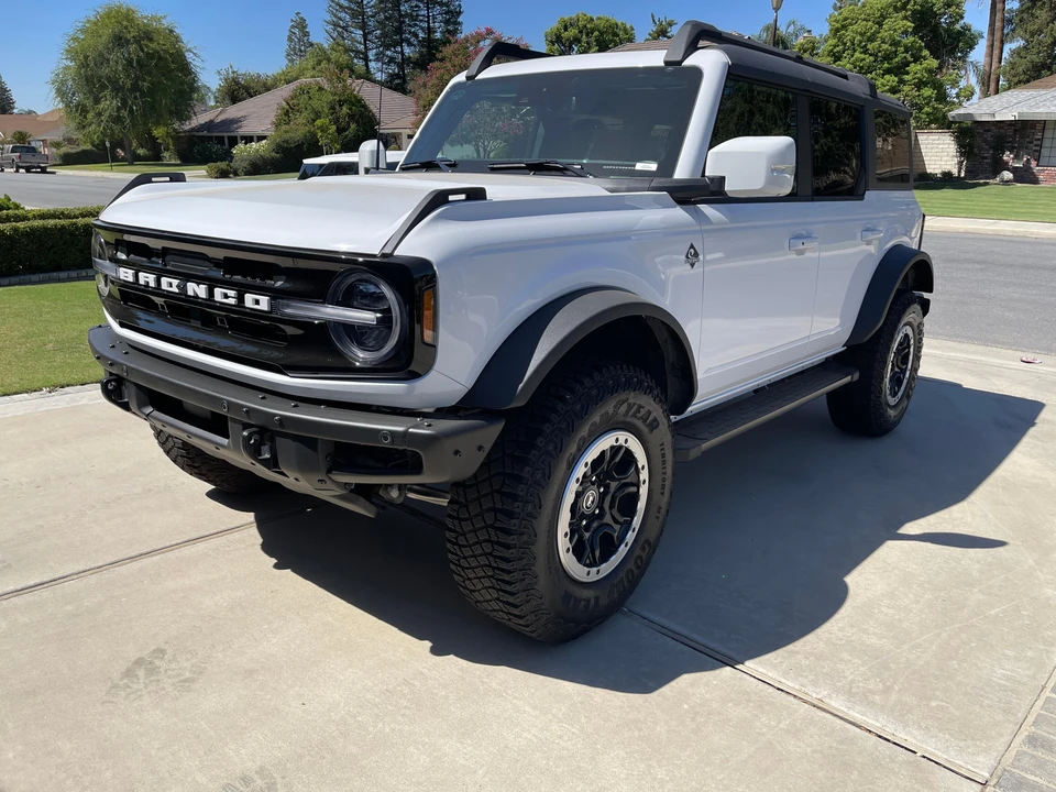 2023 Ford Bronco 6th Gen - Image 6 of 31