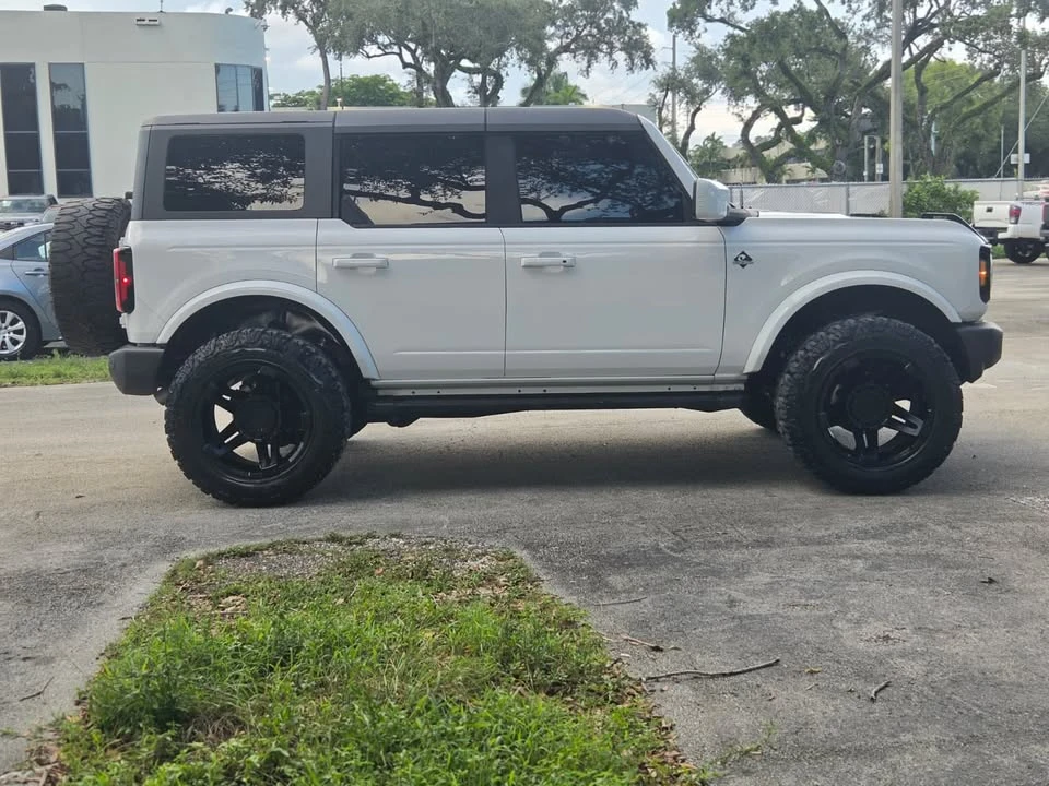 2023 Ford Bronco 6th Gen - Image 4 of 15