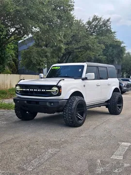 2023 Ford Bronco Outer Banks 4x4