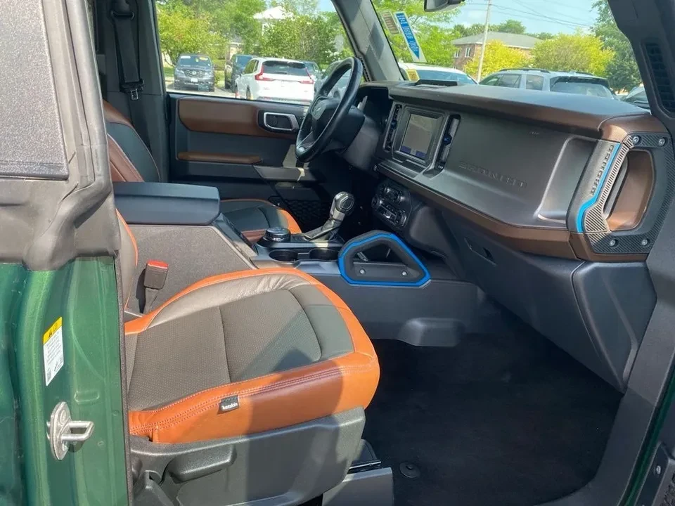 2023 Ford Bronco 6th Gen - Image 10 of 17