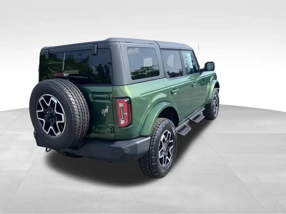 2023 Ford Bronco 6th Gen - Image 3 of 17