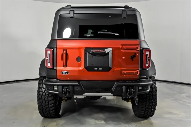 2023 Ford Bronco 6th Gen - Image 9 of 31