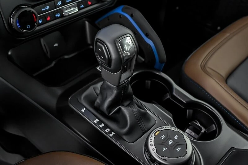 2023 Ford Bronco 6th Gen - Image 28 of 31