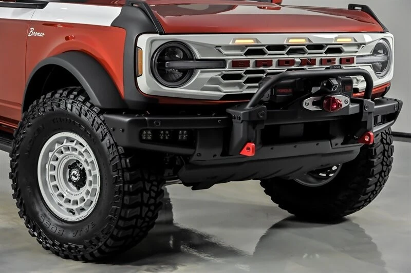 2023 Ford Bronco 6th Gen - Image 3 of 31