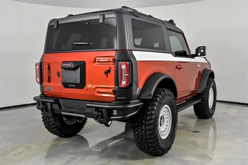 2023 Ford Bronco 6th Gen - Image 10 of 31