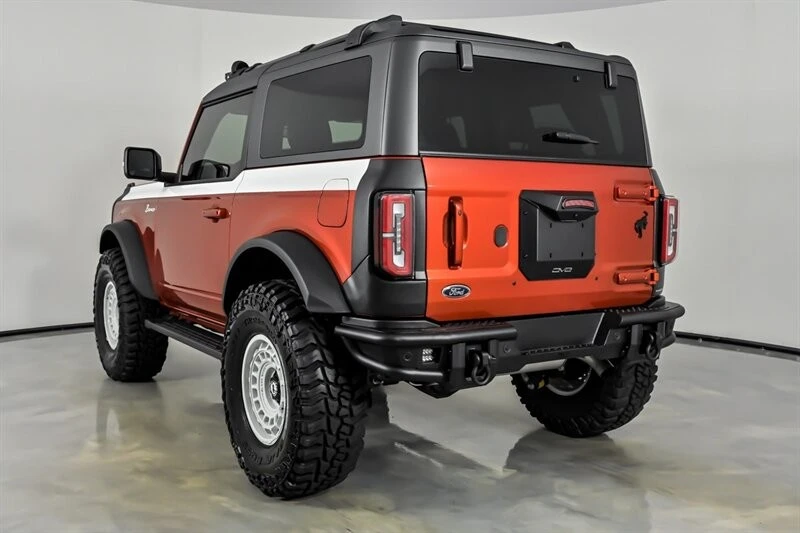 2023 Ford Bronco 6th Gen - Image 8 of 31