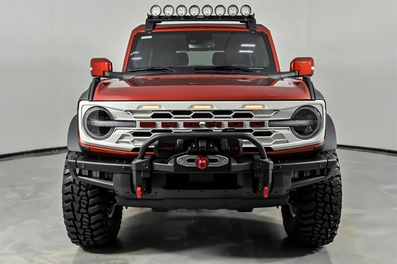 2023 Ford Bronco 6th Gen - Image 5 of 31