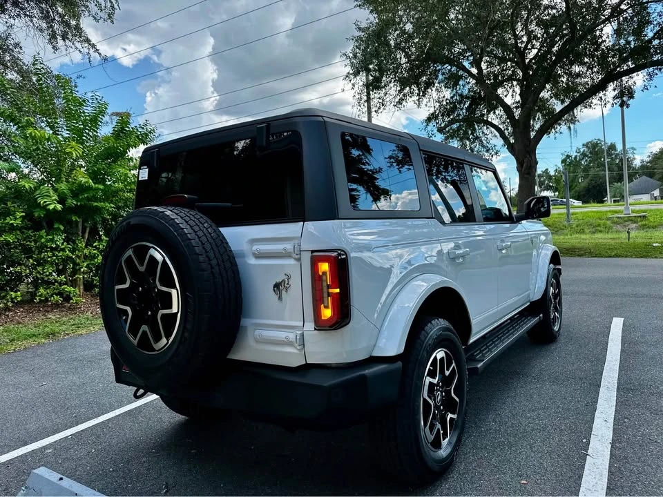 2023 Ford Bronco 6th Gen - Image 9 of 17