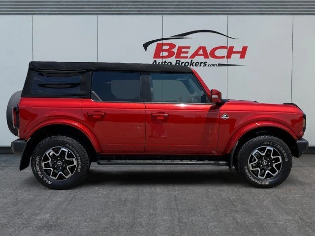 2023 Ford Bronco 6th Gen - Image 9 of 16