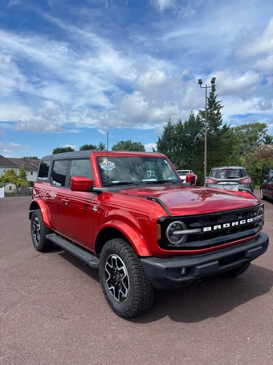 2023 Ford Bronco 6th Gen - Image 2 of 15