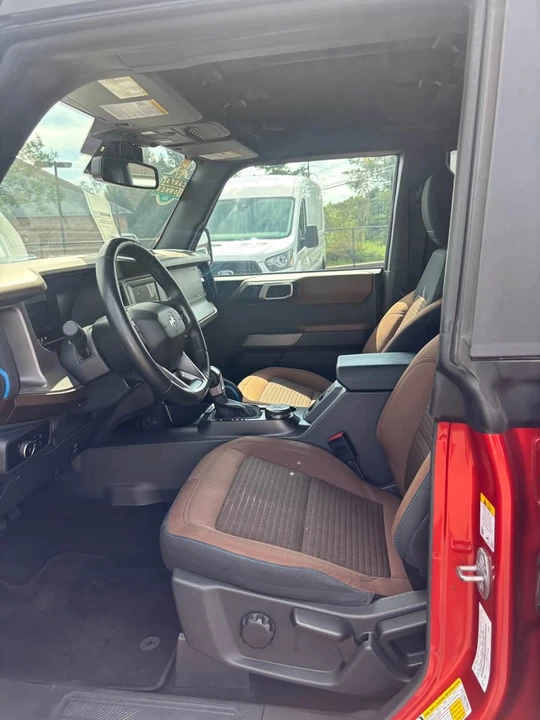 2023 Ford Bronco 6th Gen - Image 9 of 15