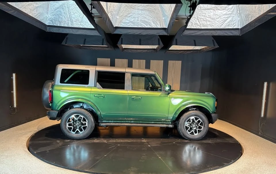 2023 Ford Bronco 6th Gen - Image 6 of 11