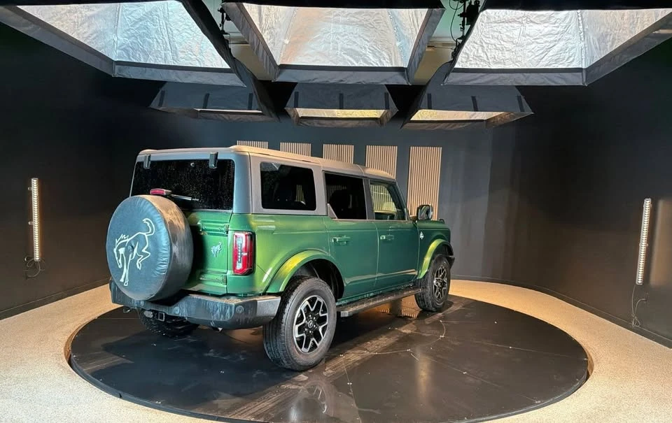 2023 Ford Bronco 6th Gen - Image 5 of 11