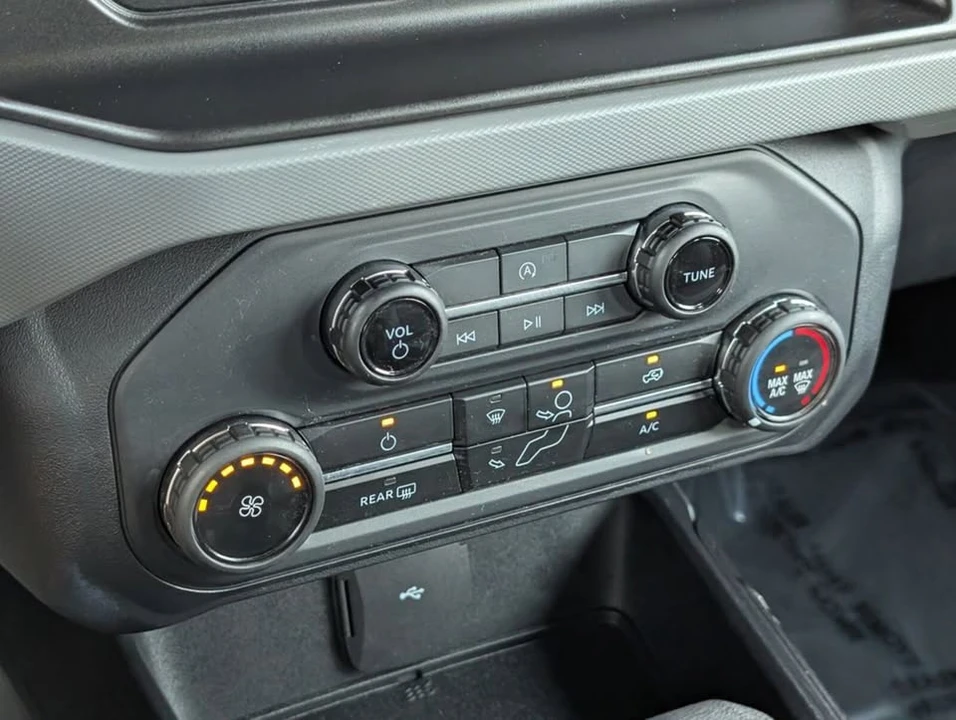 2023 Ford Bronco 6th Gen - Image 9 of 20