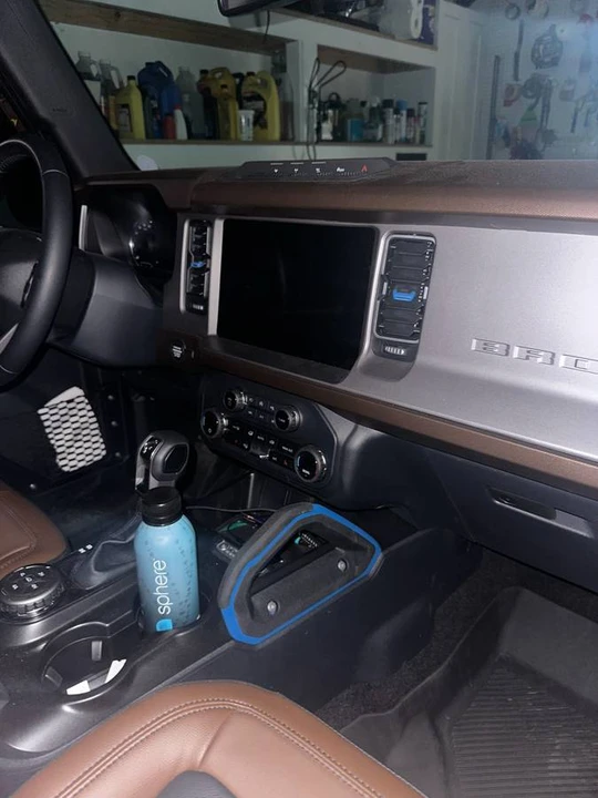 2023 Ford Bronco 6th Gen - Image 5 of 16