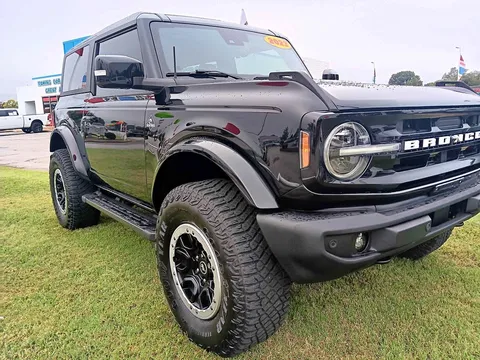 2023 Ford Bronco Outer Banks Sport Utility 2D