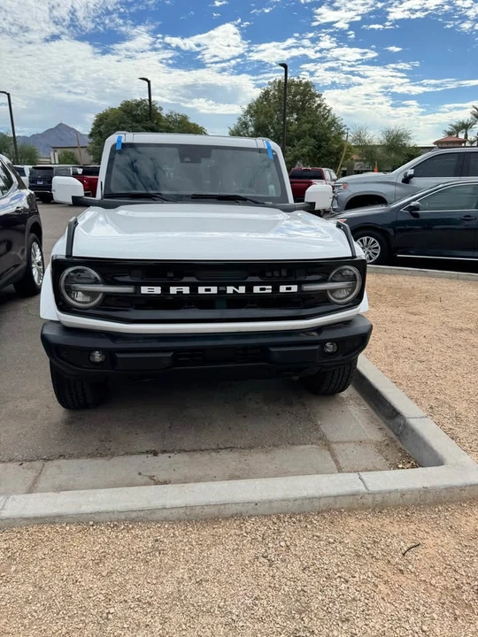 2023 Ford Bronco 6th Gen - Image 2 of 15