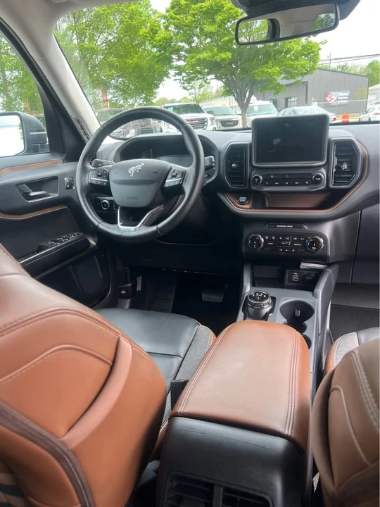 2023 Ford Bronco 6th Gen - Image 5 of 19