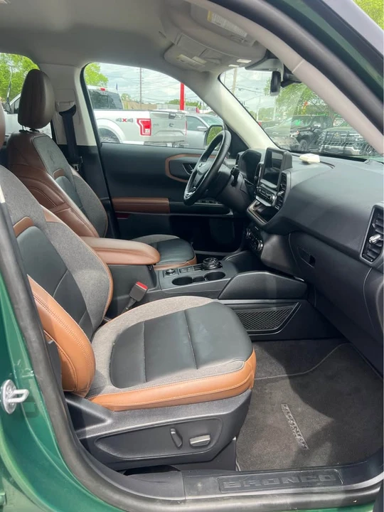 2023 Ford Bronco 6th Gen - Image 8 of 19