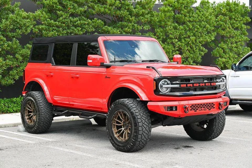 2023 Ford Bronco 6th Gen - Image 3 of 10
