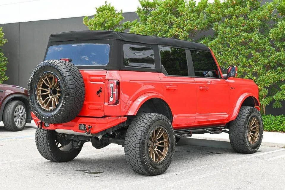 2023 Ford Bronco 6th Gen - Image 4 of 10