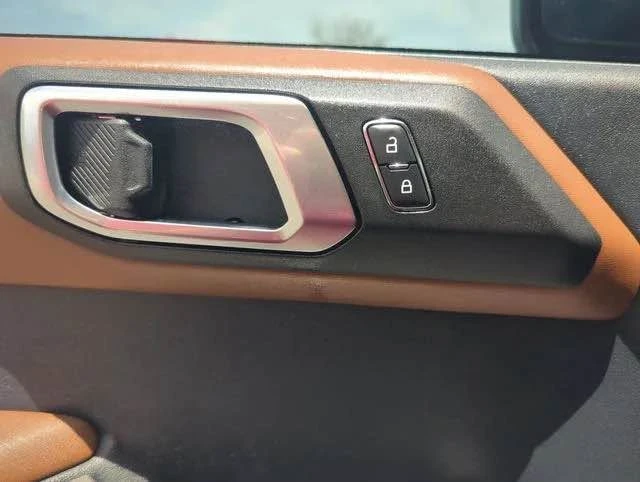 2023 Ford Bronco 6th Gen - Image 19 of 20