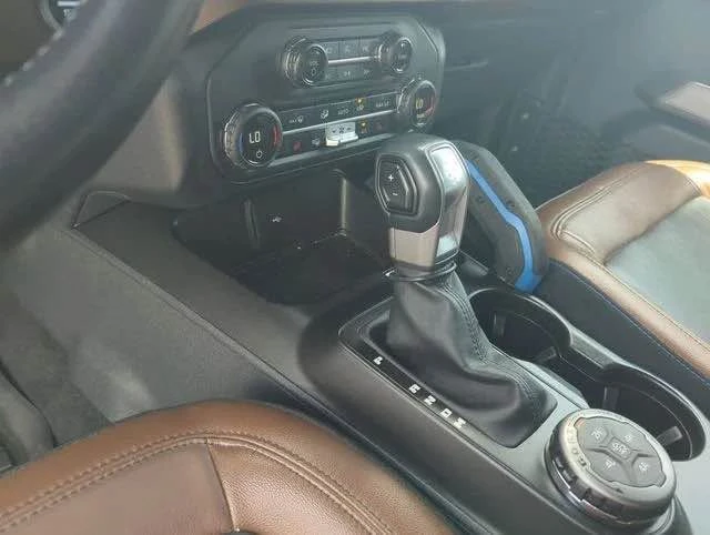 2023 Ford Bronco 6th Gen - Image 15 of 20