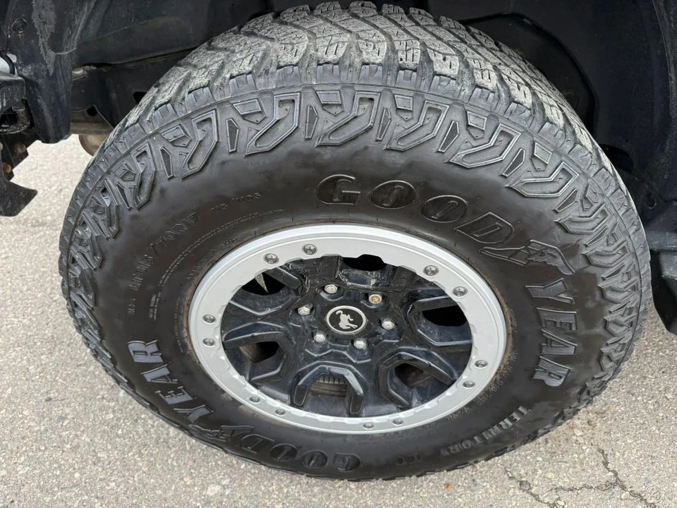 2023 Ford Bronco 6th Gen - Image 11 of 12