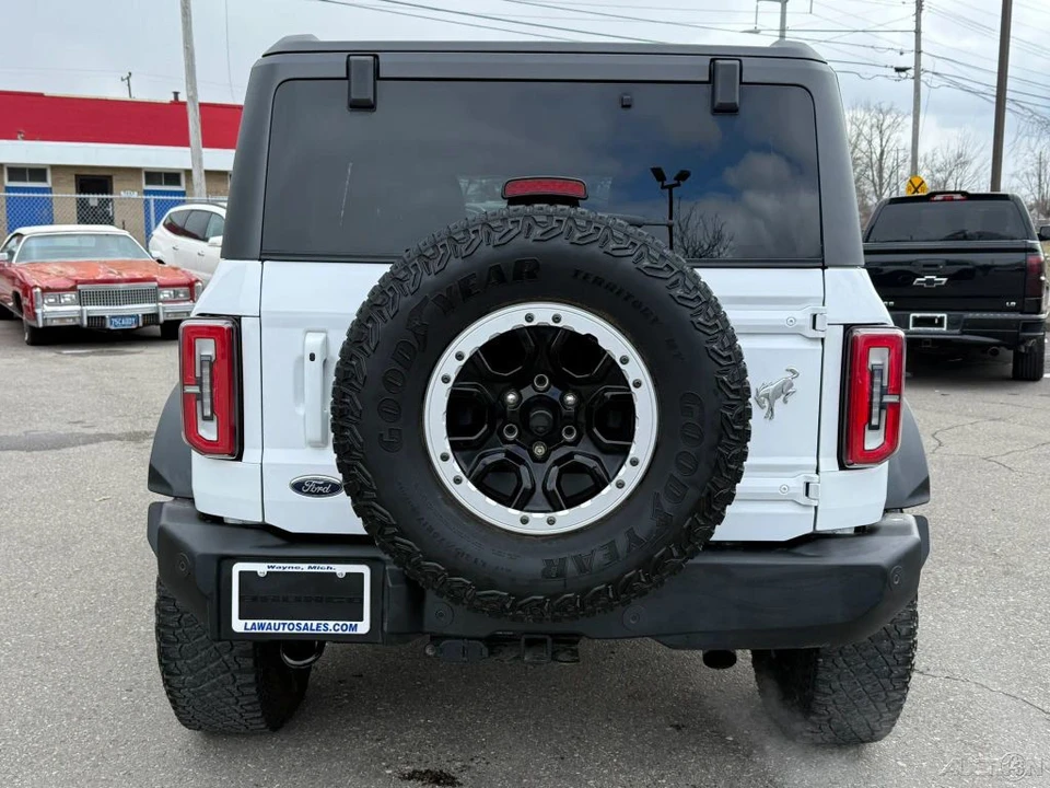 2023 Ford Bronco 6th Gen - Image 6 of 12