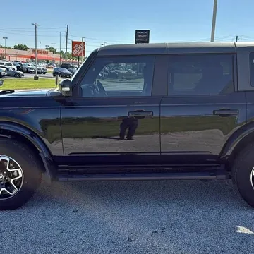 2023 Ford Bronco Outer Banks