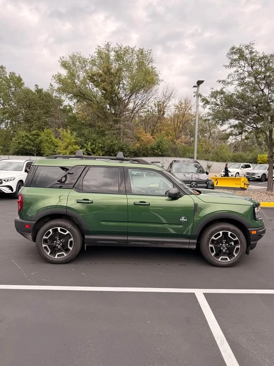 2023 Ford Bronco 6th Gen - Image 4 of 16