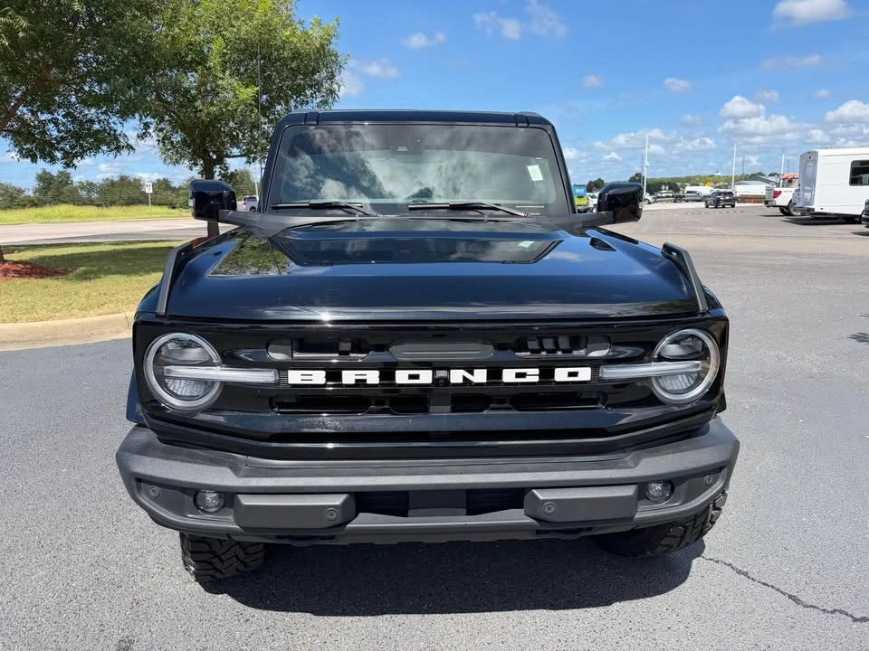 2023 Ford Bronco 6th Gen - Image 9 of 19