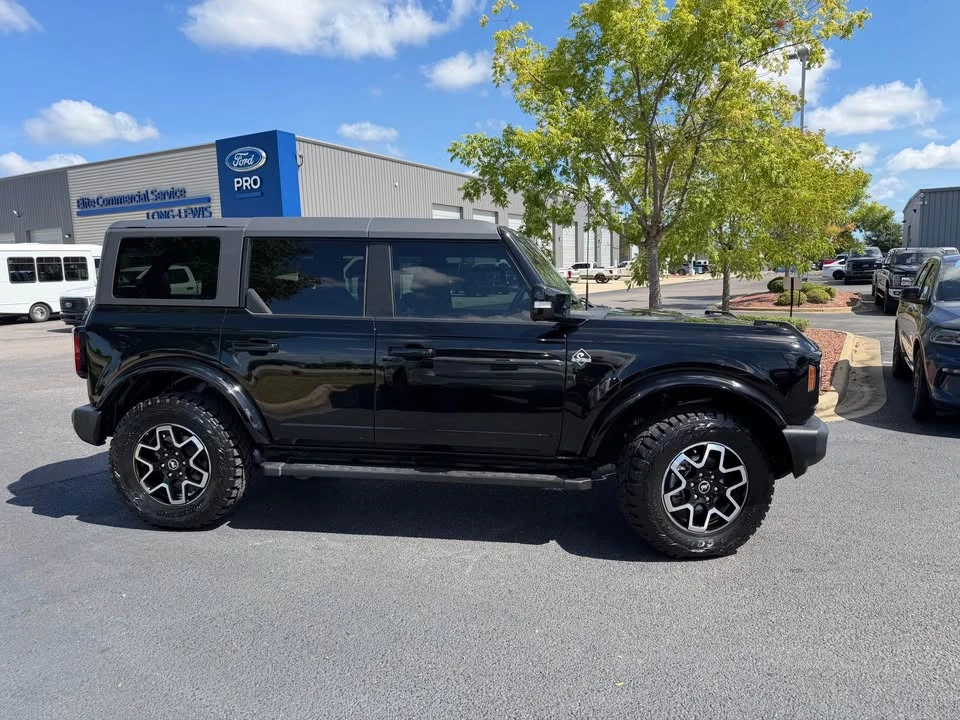 2023 Ford Bronco 6th Gen - Image 2 of 19