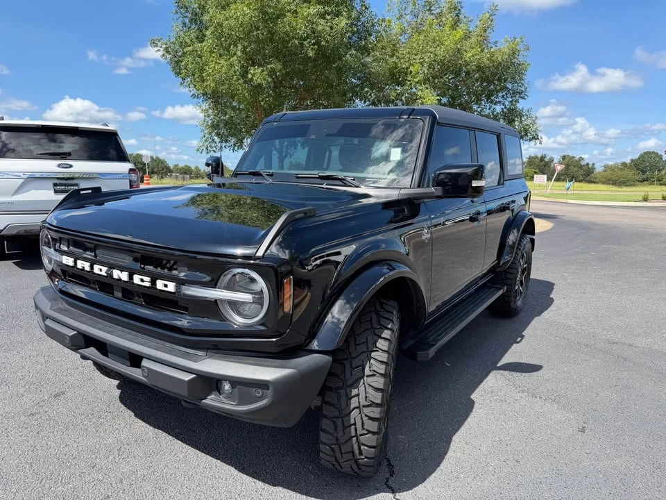2023 Ford Bronco 6th Gen - Image 8 of 19
