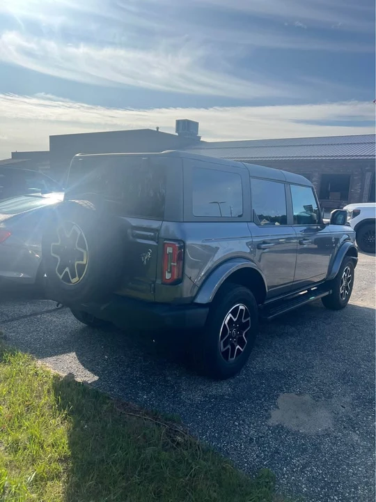 2023 Ford Bronco 6th Gen - Image 4 of 6